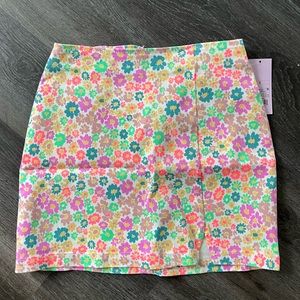 NEW floral mini skirt.